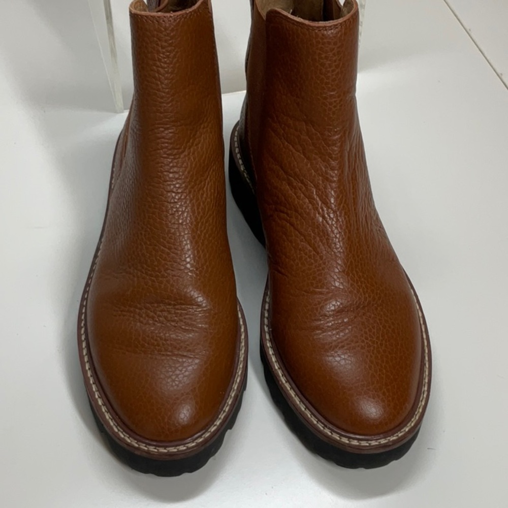 Madewell City Walk Lug Sole Chelsea Boot English Saddle Size 6 - Picture 9 of 11